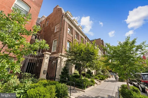 $3,850 | 1745 N Street Northwest, Unit 506, Washington, DC 20036