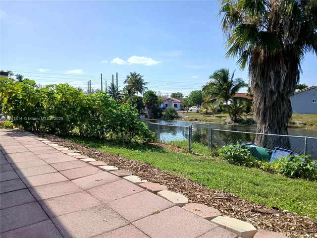 $677,000 | 7467 Northwest 169th Lane, Hialeah, FL 33015