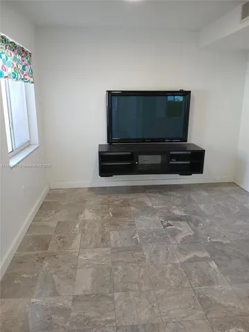 $677,000 | 7467 Northwest 169th Lane, Hialeah, FL 33015