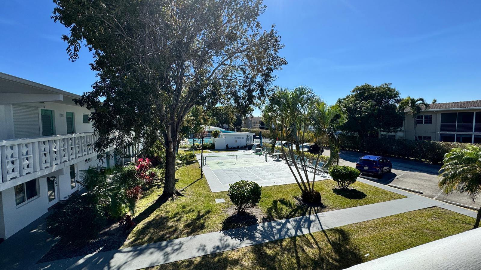 2151 Northeast 42nd Court, Unit 221 Lighthouse Point, FL 33064 - Photo 24 of 31 Pickleball court