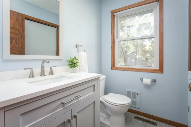 $300,000 | 2402 Reeds Villa Road Southwest, Alexandria, MN 56308