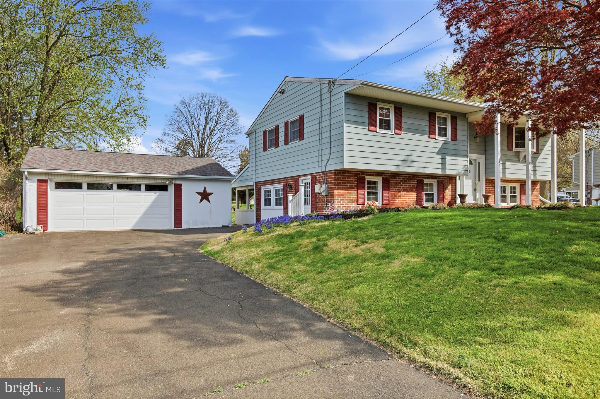 157 Blue Jay Road Chalfont, PA 18914 - Photo 1 of 25 Gallery Image 1