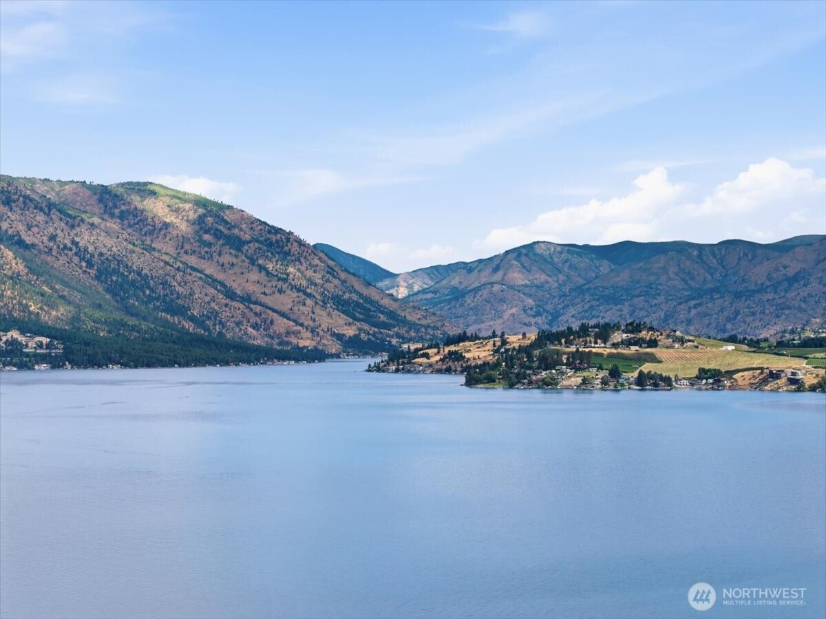 7371 Ridgeview Drive Chelan, WA 98816 - Photo 3 of 40