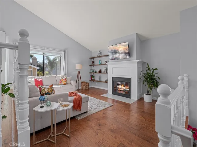 $1,399,000 | 1916 Marshallfield Lane, Unit A, Redondo Beach, CA 90278