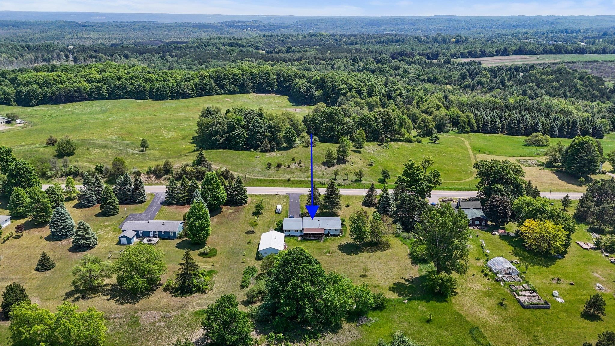 6645 Cram Road Williamsburg, MI 49690 - Photo 9 of 53 Gallery Image 9