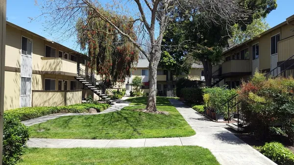 $2,303 | 2550 South King Road, San Jose, CA 95122