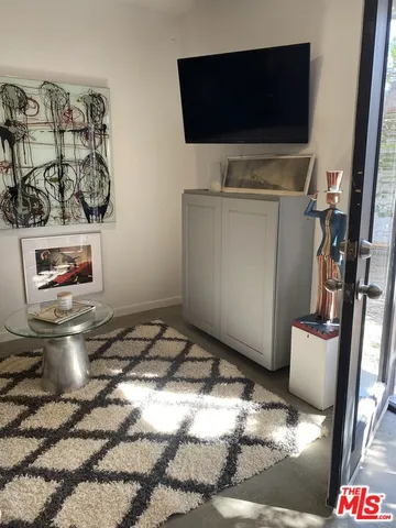 $1,800 | 1053 South Alfred Street, Unit A, Los Angeles, CA 90035