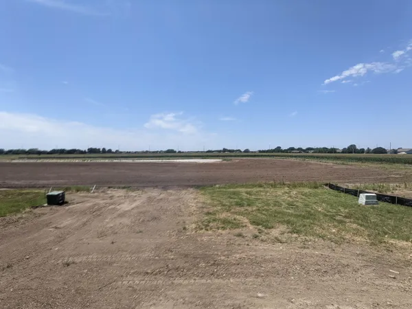 $275,500 | 2001 South Chestnut Street, Newton, KS 67114