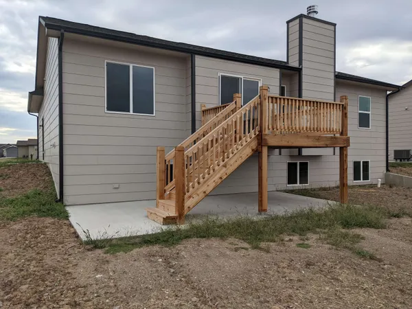 $275,500 | 2001 South Chestnut Street, Newton, KS 67114