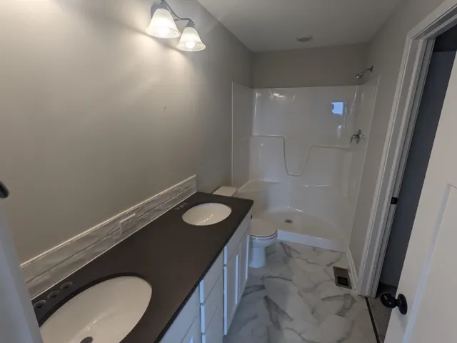 $275,500 | 2001 South Chestnut Street, Newton, KS 67114