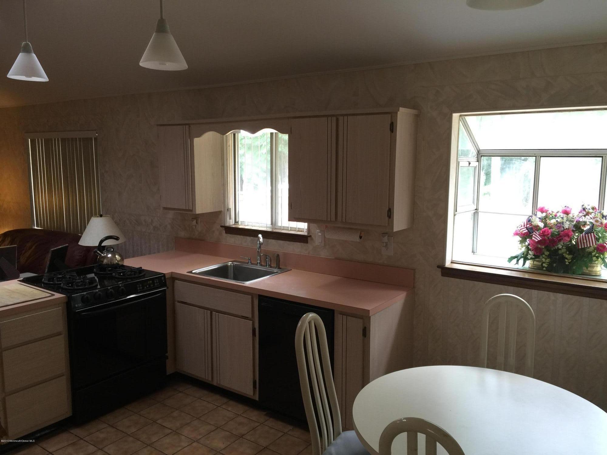 250 Adelphia Road Farmingdale, NJ 07727 - Photo 12 of 27 IMG_0851