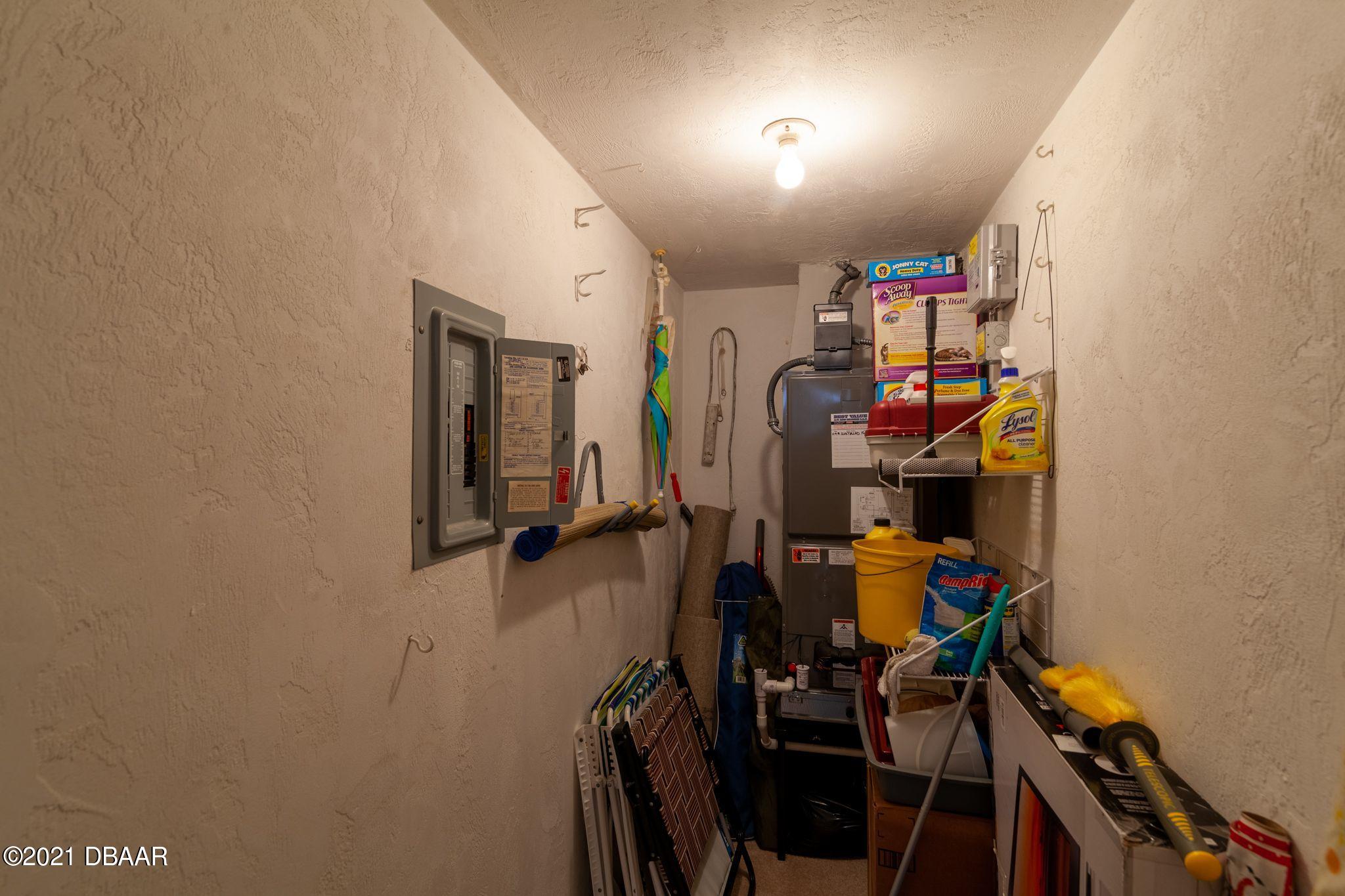 1415 Ocean Shore Boulevard, Unit 903 Ormond Beach, FL 32176 - Photo 25 of 47 a view of a room with gym equipment
