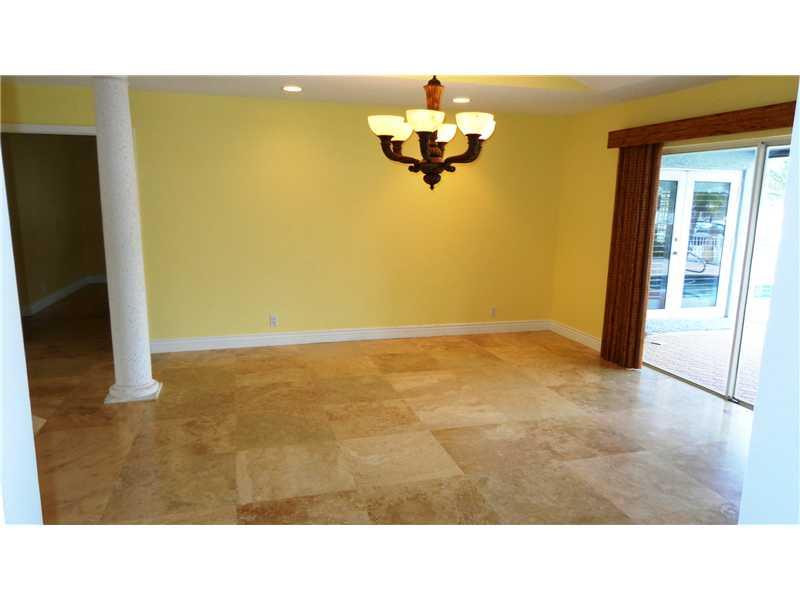3731 Northeast 30th Avenue Lighthouse Point, FL 33064 - Photo 11 of 35 Dining Room