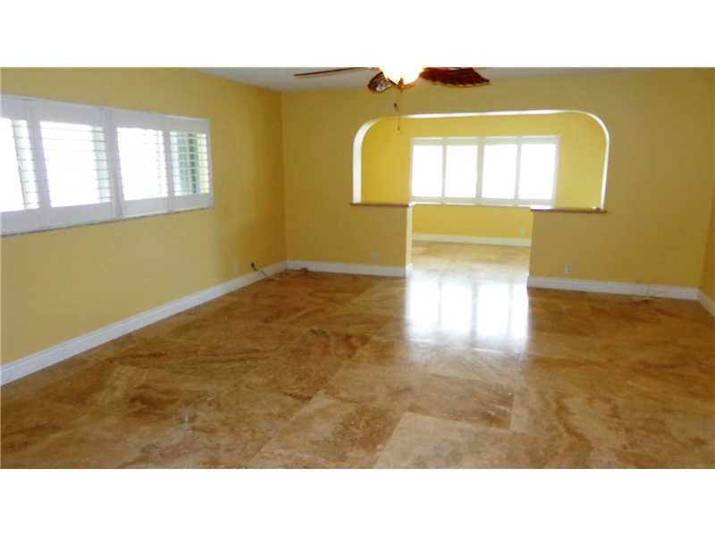 3731 Northeast 30th Avenue Lighthouse Point, FL 33064 - Photo 12 of 35 Master Bedroom