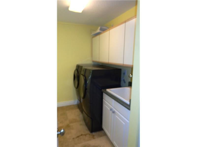3731 Northeast 30th Avenue Lighthouse Point, FL 33064 - Photo 26 of 35 Laundry Room