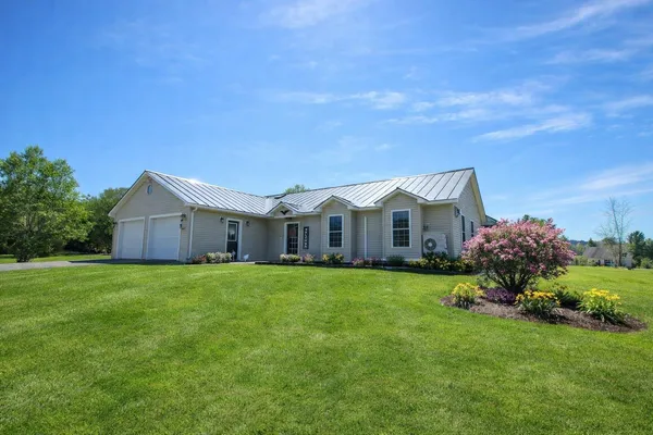 $525,000 | 3 Hutchins Circle, Barre Town, VT 05641