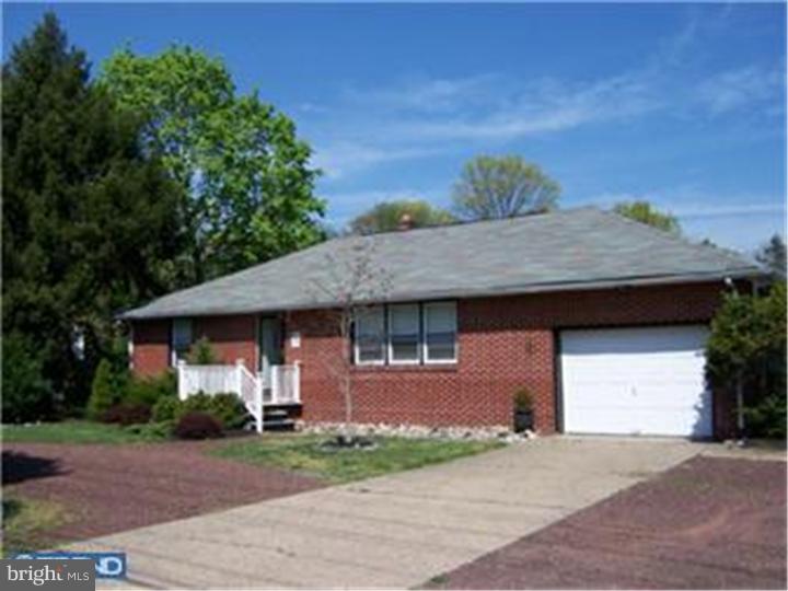 827 East Evesham Road Runnemede, NJ 08029 - Photo 1 of 25 Gallery Image 1