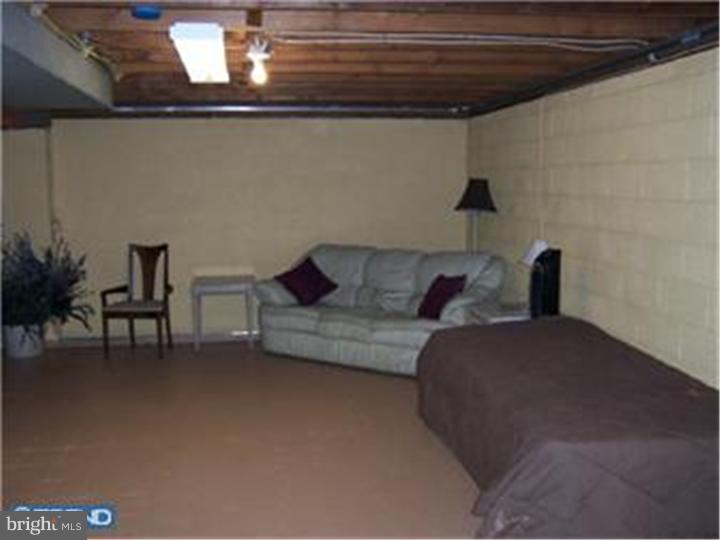 827 East Evesham Road Runnemede, NJ 08029 - Photo 18 of 25 Gallery Image 18