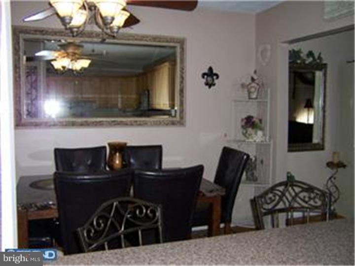 827 East Evesham Road Runnemede, NJ 08029 - Photo 8 of 25 Gallery Image 8