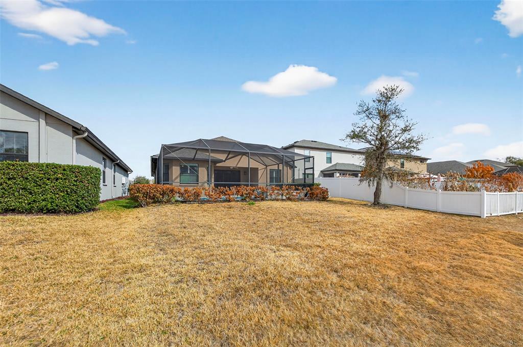 1244 Florablu Drive Seffner, FL 33584 - Photo 32 of 37