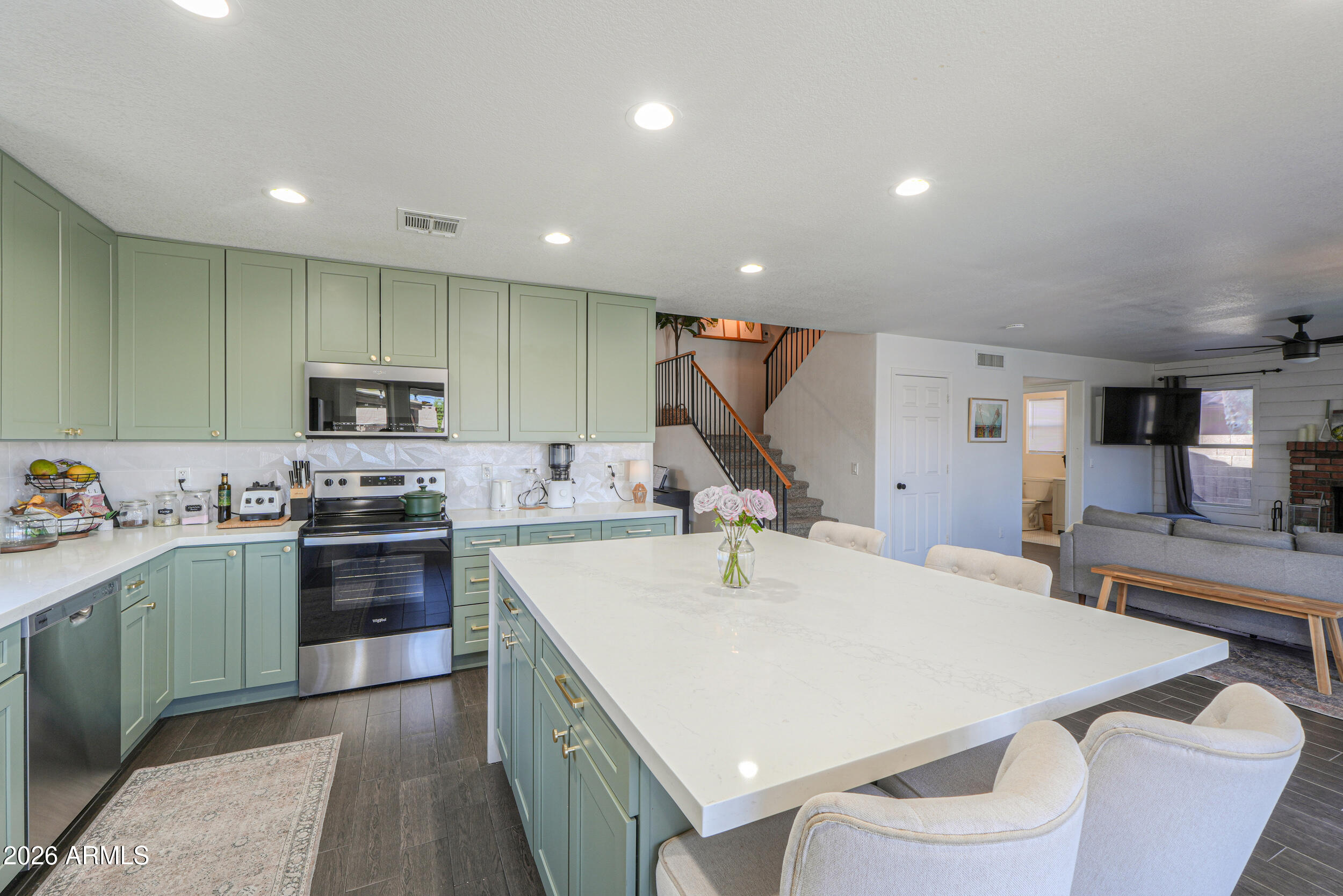 466 West Smoke Tree Road Gilbert, AZ 85233 - Photo 13 of 47 466 W Smoke Tree