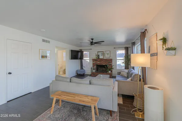 $600,000 | 466 West Smoke Tree Road, Gilbert, AZ 85233