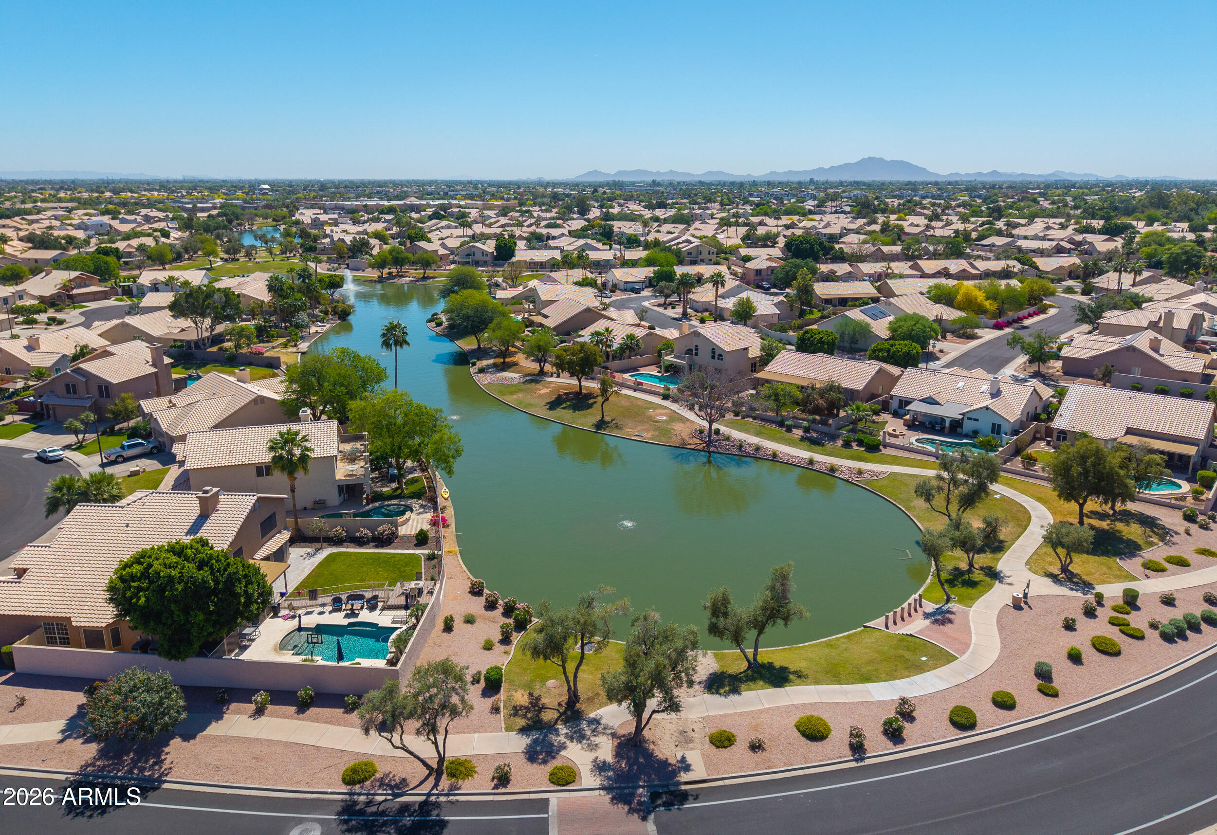 466 West Smoke Tree Road Gilbert, AZ 85233 - Photo 36 of 47 466 W Smoke Tree