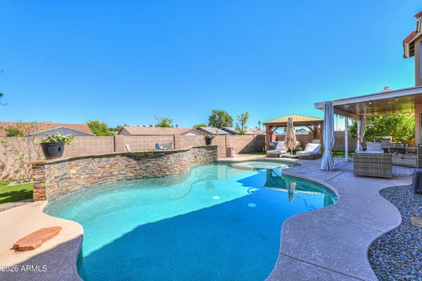 $600,000 | 466 West Smoke Tree Road, Gilbert, AZ 85233