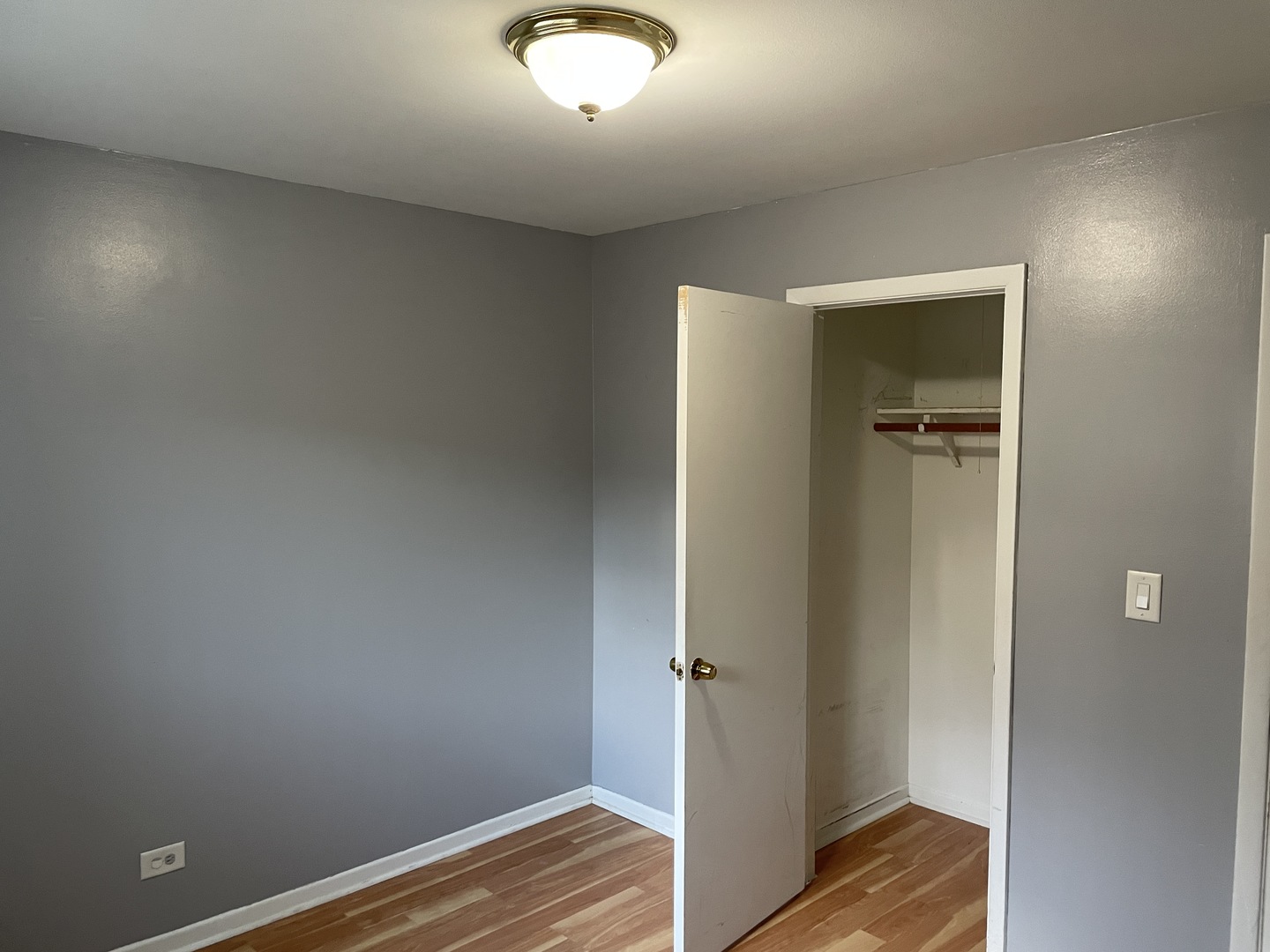 9137 Barberry Lane, Unit 9137 Des Plaines, IL 60016 - Photo 15 of 22 a view of room