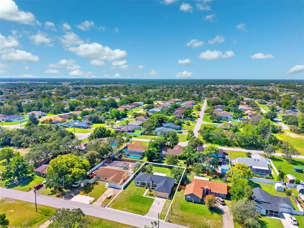 $304,500 | 13446 White Plains Street, Spring Hill, FL 34609