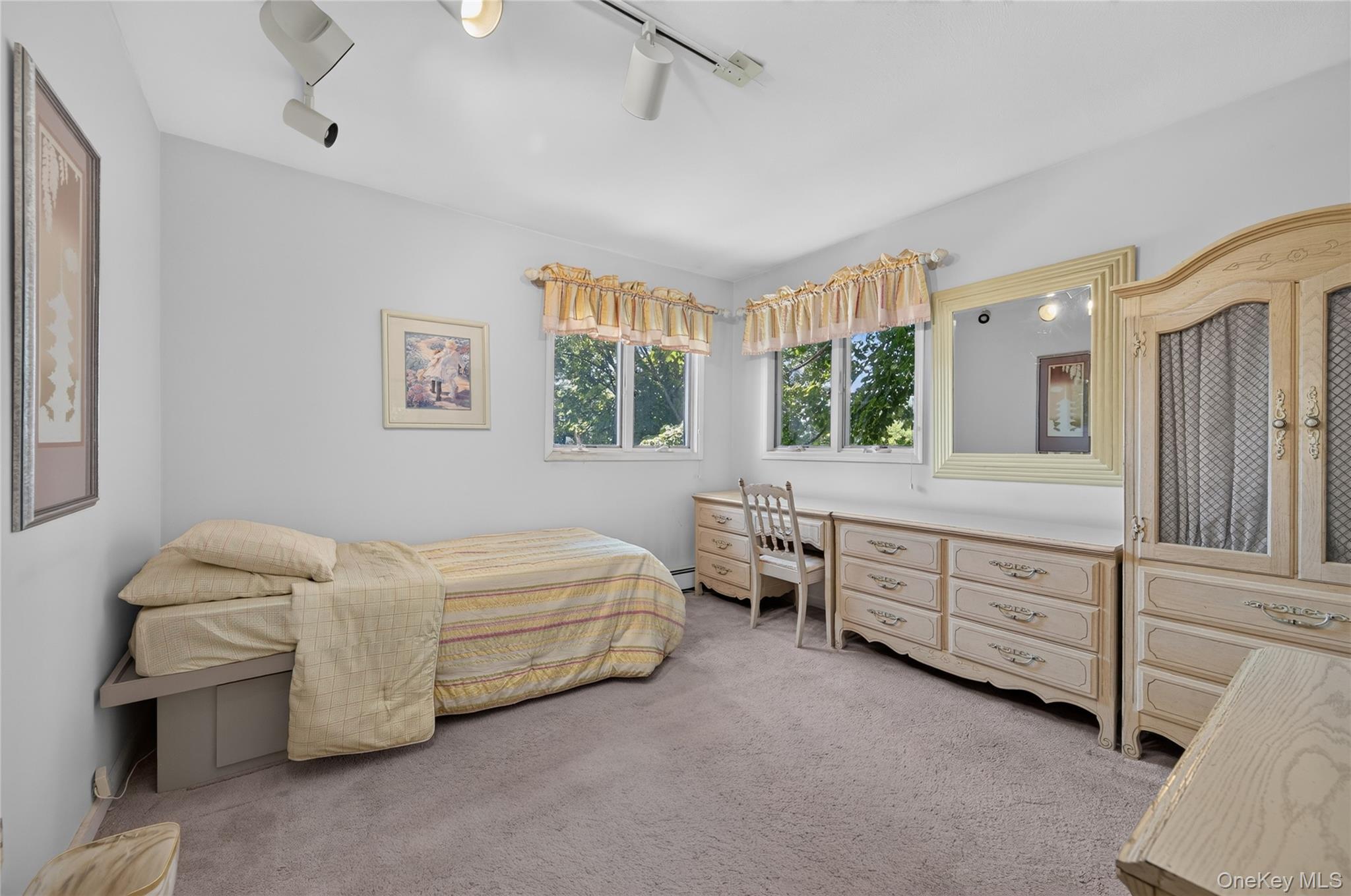 7 Chatham Road Commack, NY 11725 - Photo 10 of 17 Gallery Image 10
