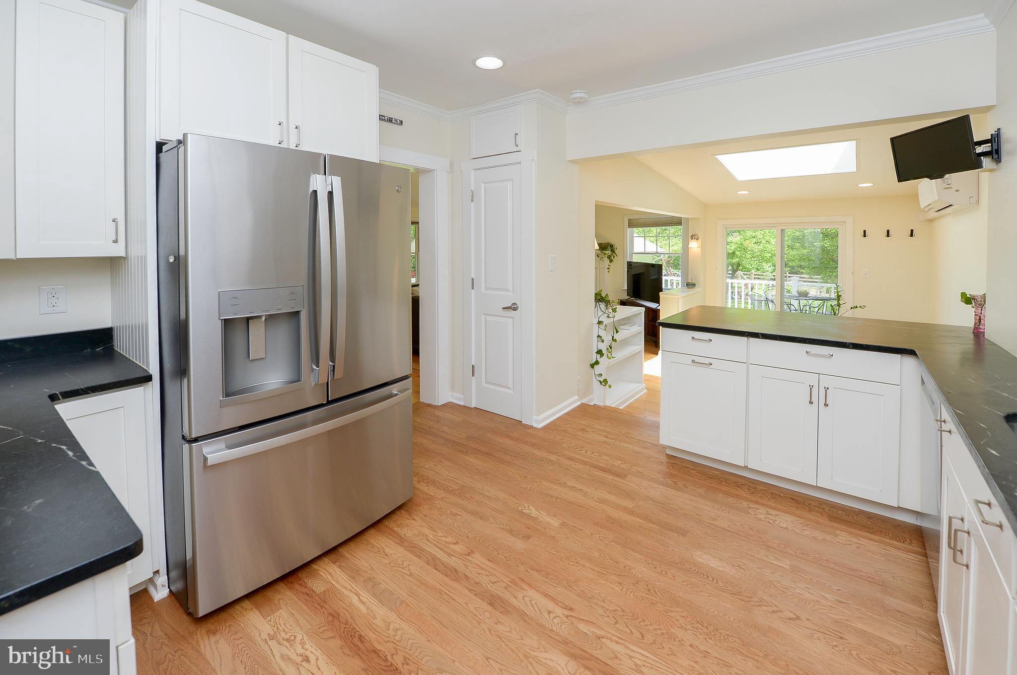 209 Riverview Road Swarthmore, PA 19081 - Photo 17 of 50 Kitchen with hardwood floors