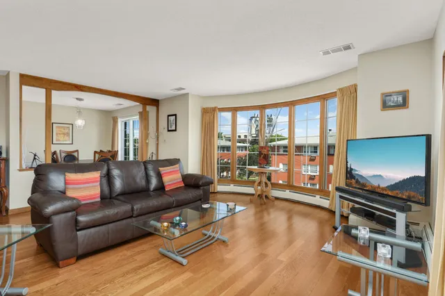 $165,000 | 6300 Xerxes Avenue South, Unit 31, Edina, MN 55435