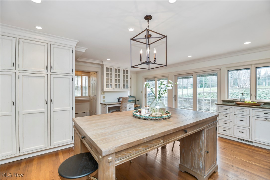 3452 Roundwood Road Hunting Valley, OH 44022 - Photo 19 of 34 Gallery Image 19