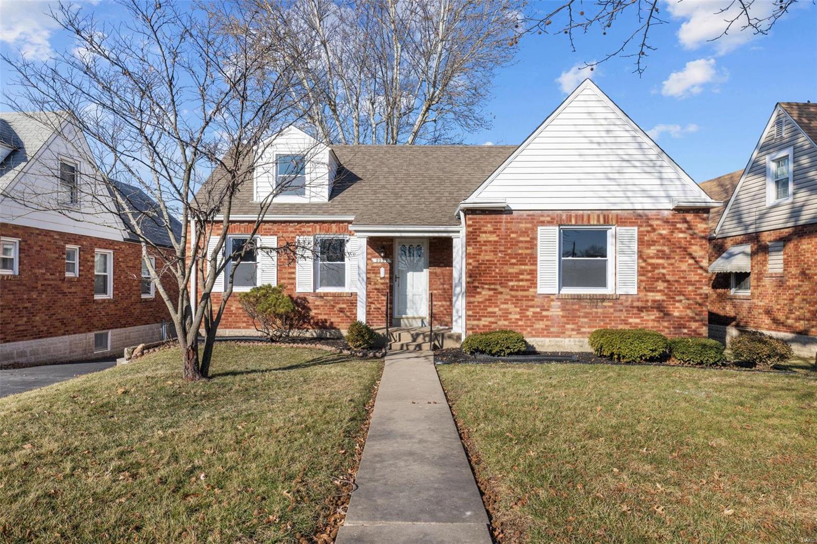 2237 Brown Road St. Louis, MO 63114 - Photo 1 of 24 Gallery Image 1