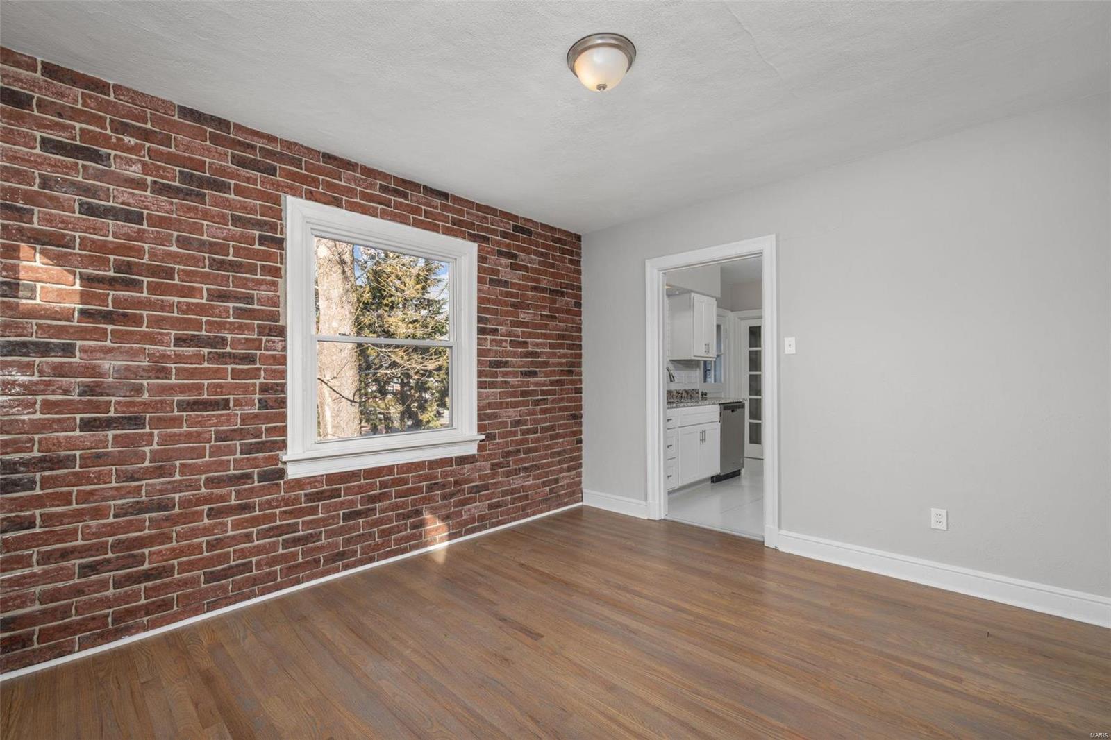 2237 Brown Road St. Louis, MO 63114 - Photo 9 of 24 Gallery Image 9