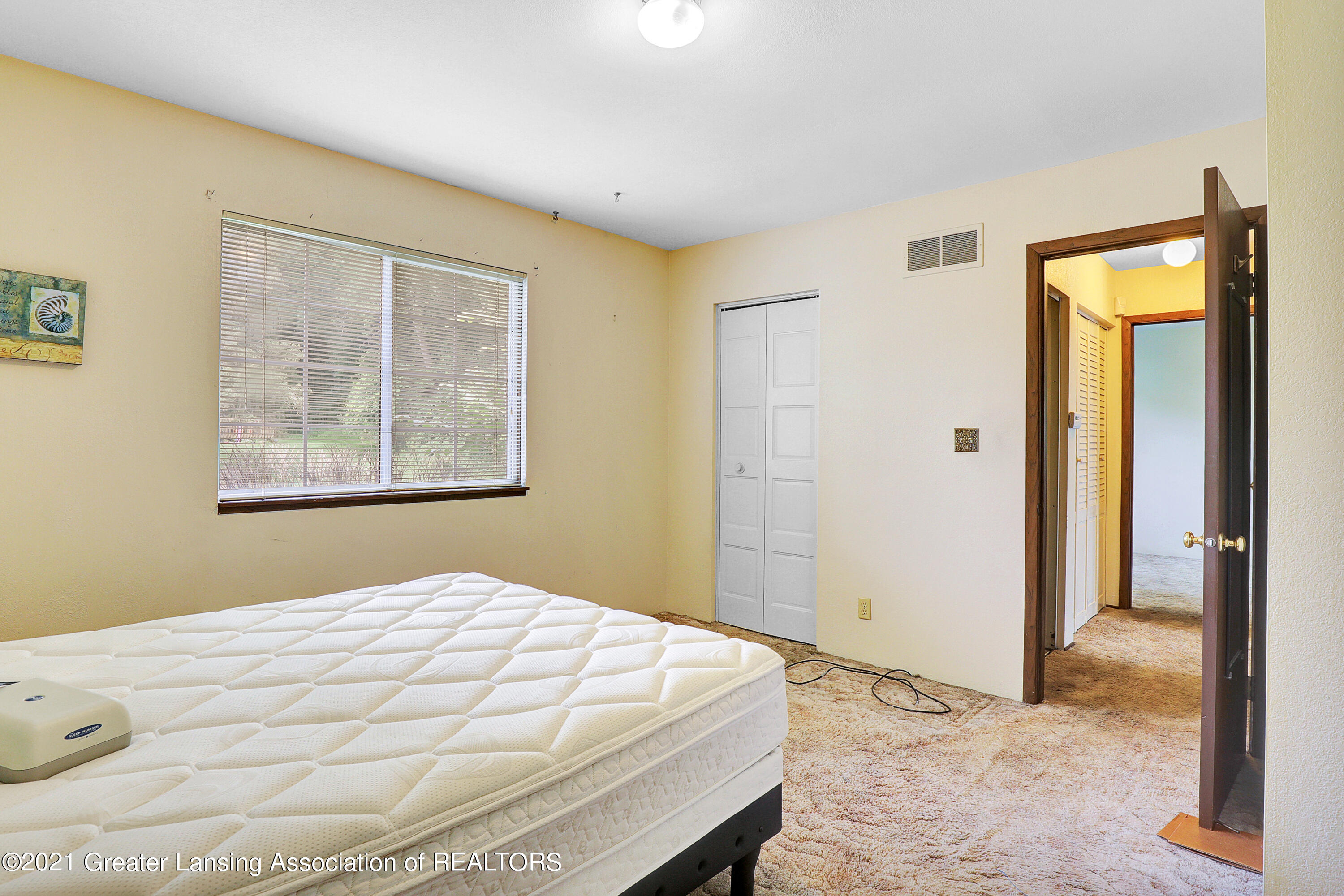 3928 Hunters Ridge Drive, Unit 1 Lansing, MI 48911 - Photo 14 of 18 9I3A2294