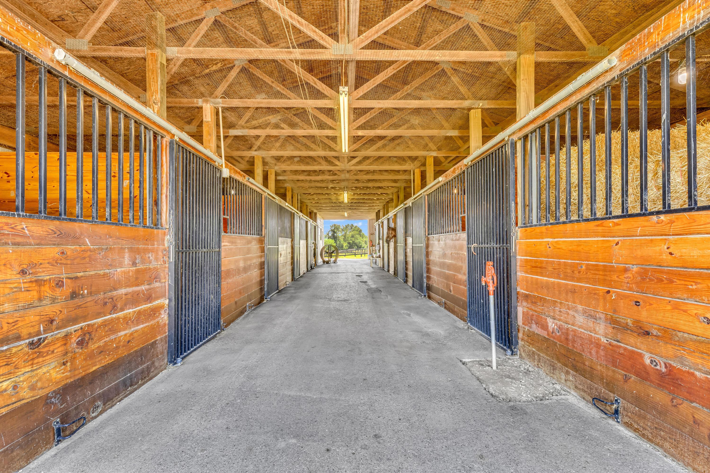 5701 Lancaster-Circleville Road Southwest Lancaster, OH 43130 - Photo 123 of 144 47. Barn 3