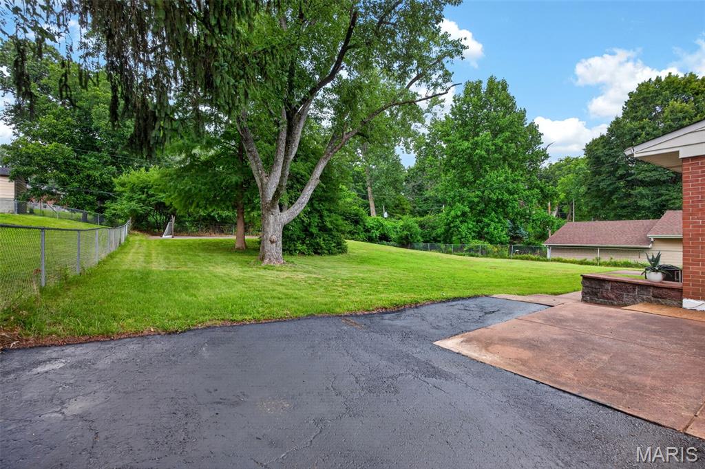 3256 Adie Road St. Ann, MO 63074 - Photo 30 of 41 Gallery Image 30