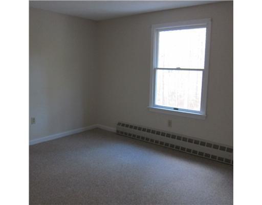 21 Tall Pines Road Scarborough, ME 04074 - Photo 6 of 6 Living Room.