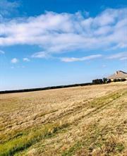 7600 Muirfield Drive Cleburne, TX 76033 - Photo 2 of 6 a view of an ocean
