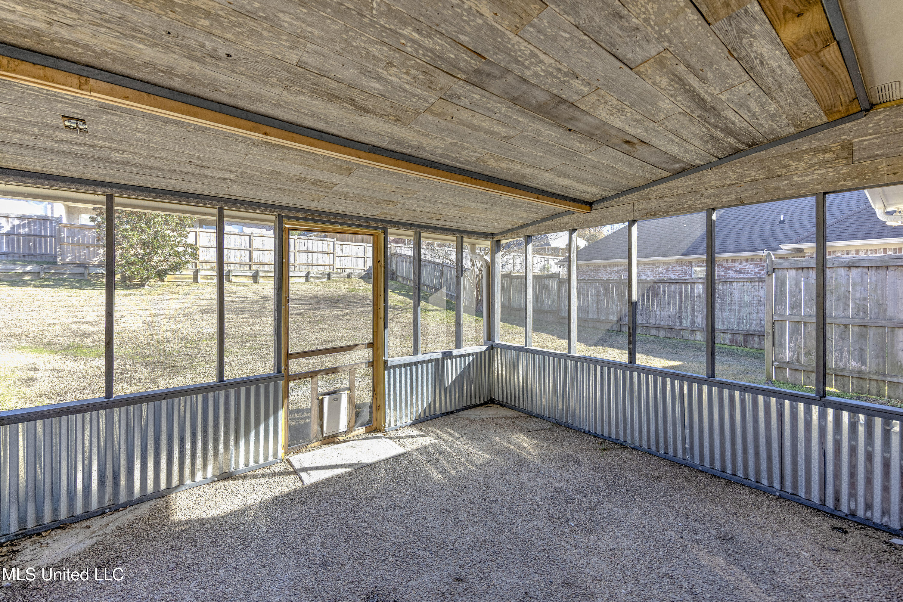 101 Burnham Court Clinton, MS 39056 - Photo 35 of 50 Screened Porch 1