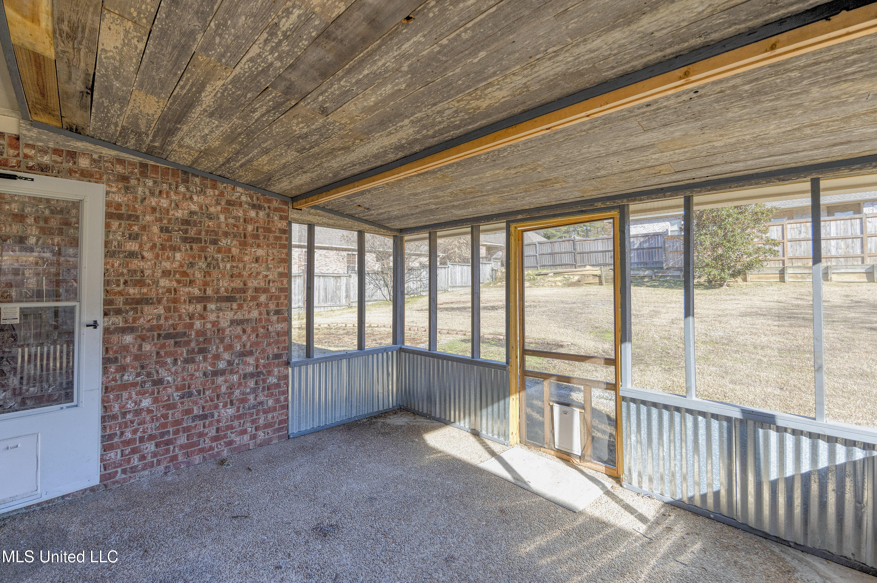 101 Burnham Court Clinton, MS 39056 - Photo 36 of 50 Screened Porch 2