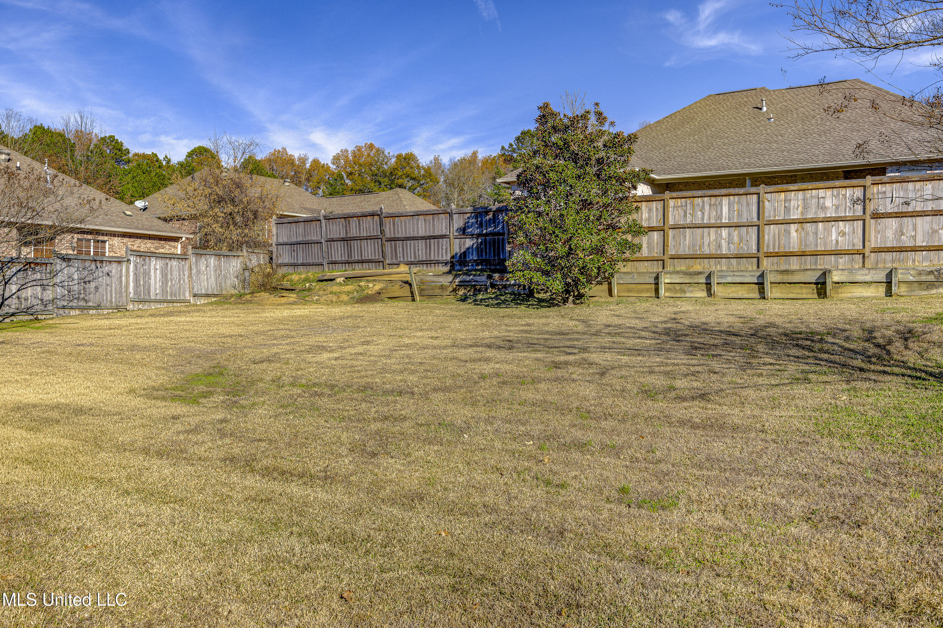 101 Burnham Court Clinton, MS 39056 - Photo 40 of 50 Fenced Backyard