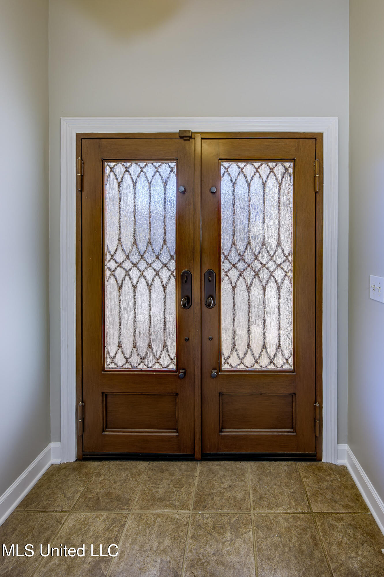101 Burnham Court Clinton, MS 39056 - Photo 6 of 50 Entry Foyer
