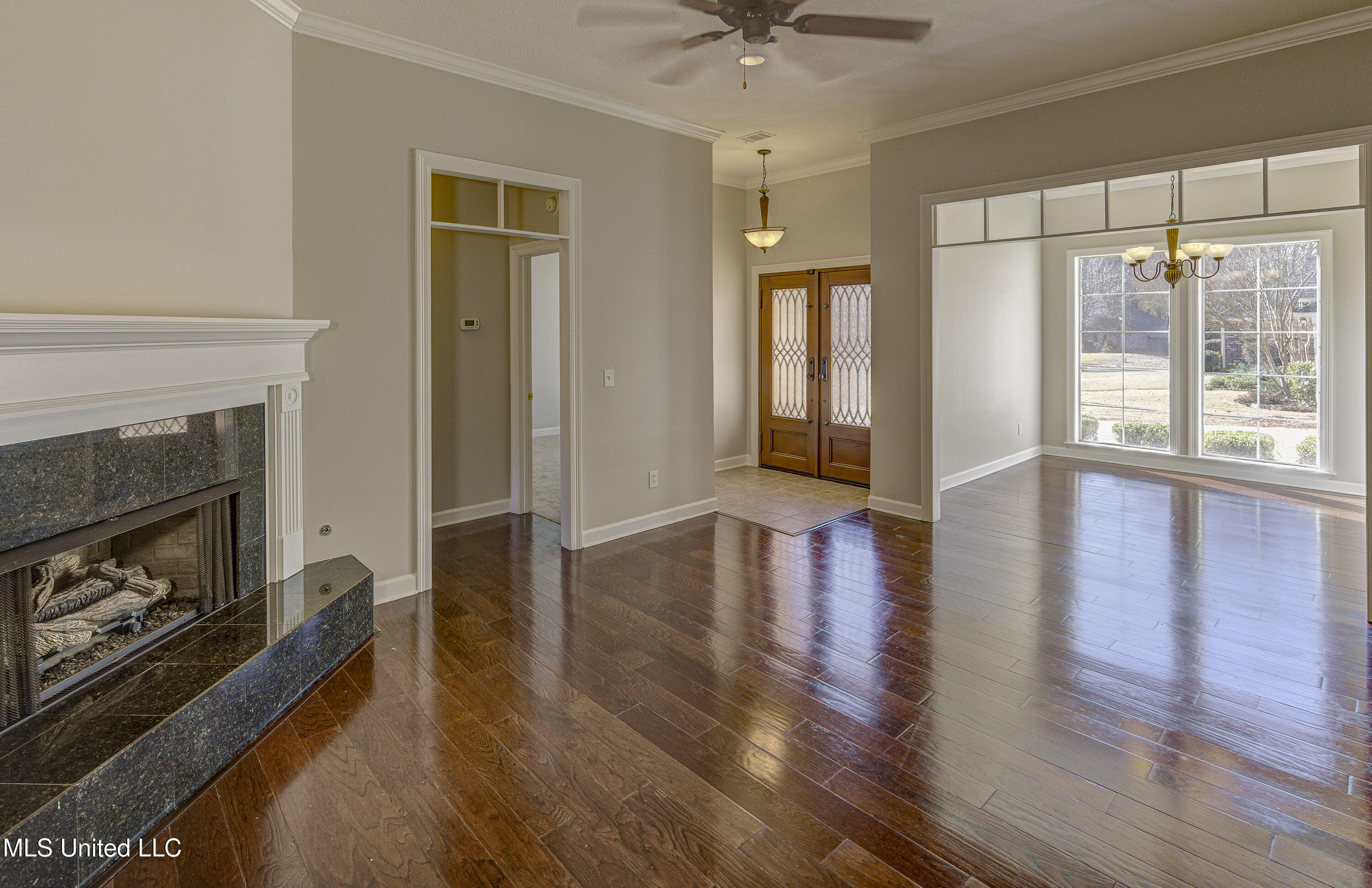 101 Burnham Court Clinton, MS 39056 - Photo 8 of 50 Living Room and Entry Foyer
