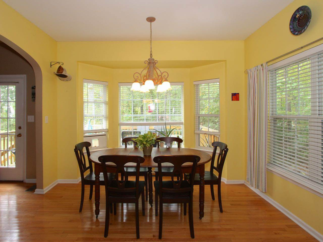 5004 Barbee Road Durham, NC 27713 - Photo 9 of 18 Breakfast Area