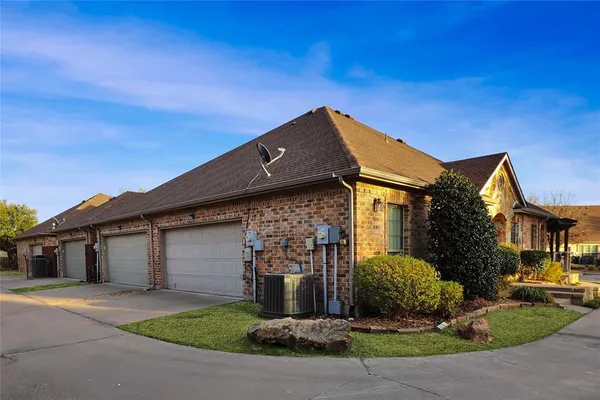 $360,000 | 3075 Willow Grove Boulevard, Unit 504, McKinney, TX 75070