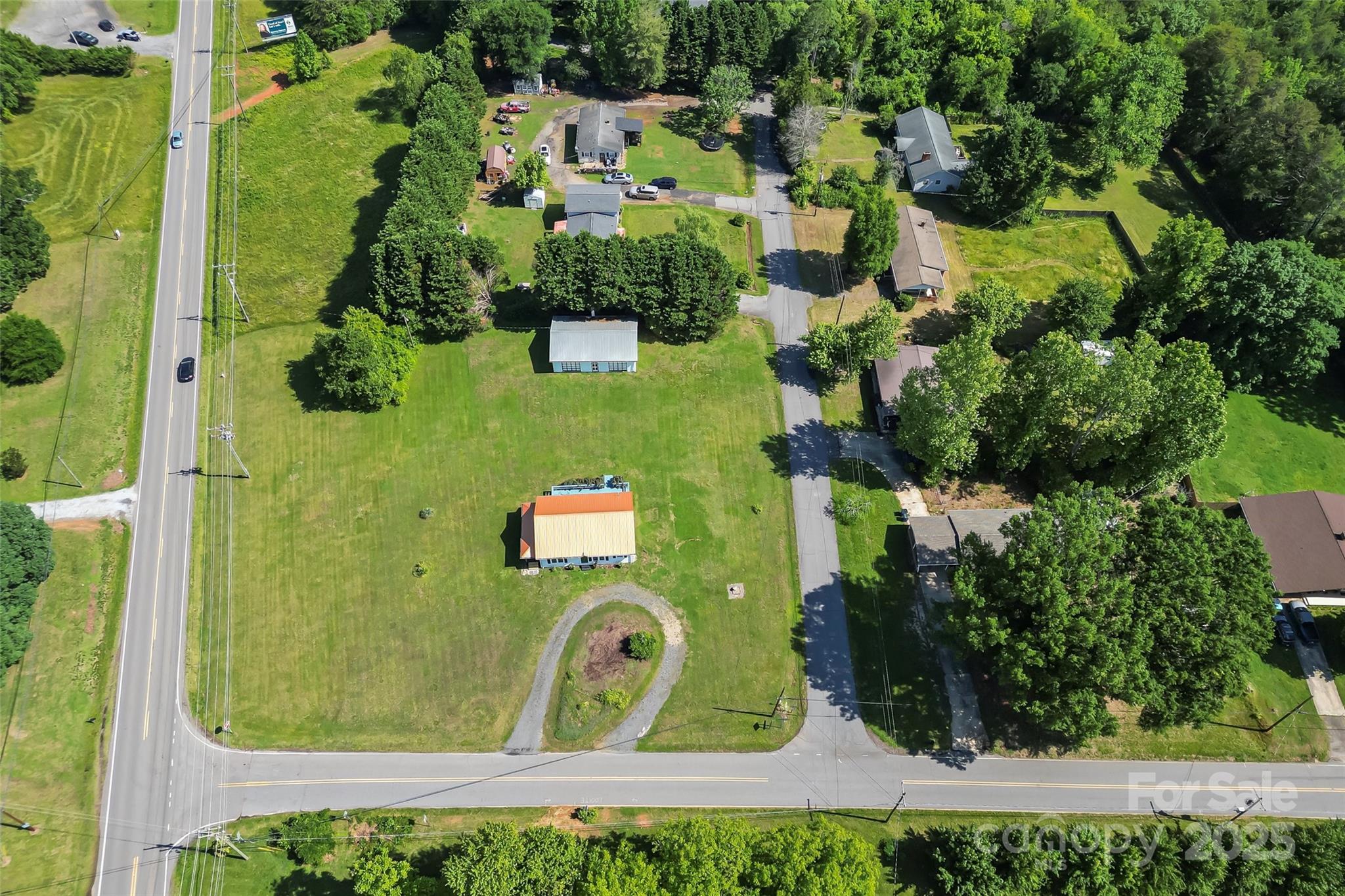35 Telephone Exchange Road Hickory, NC 28601 - Photo 1 of 36 Gallery Image 1