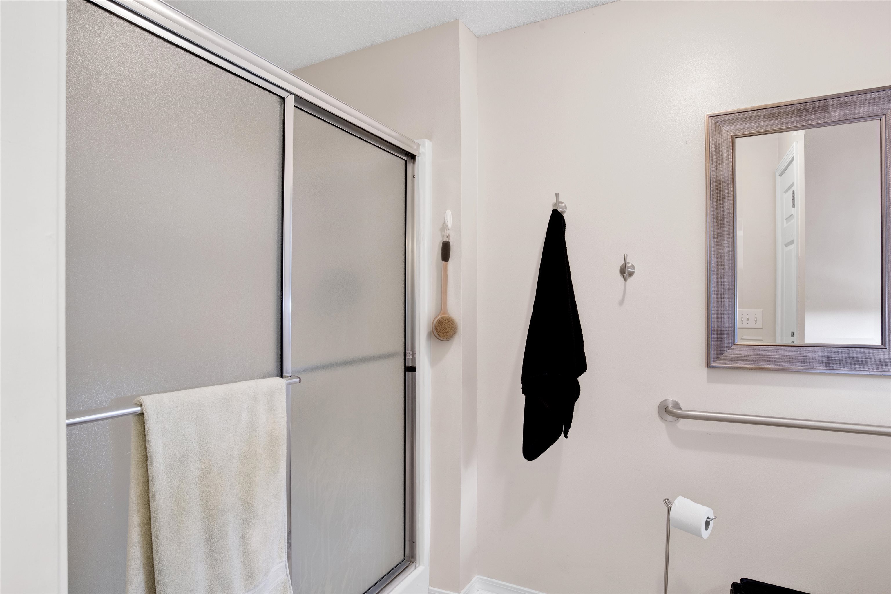 503 Meadow Lane Foley, AL 36535 - Photo 19 of 30 Master Shower with Seats